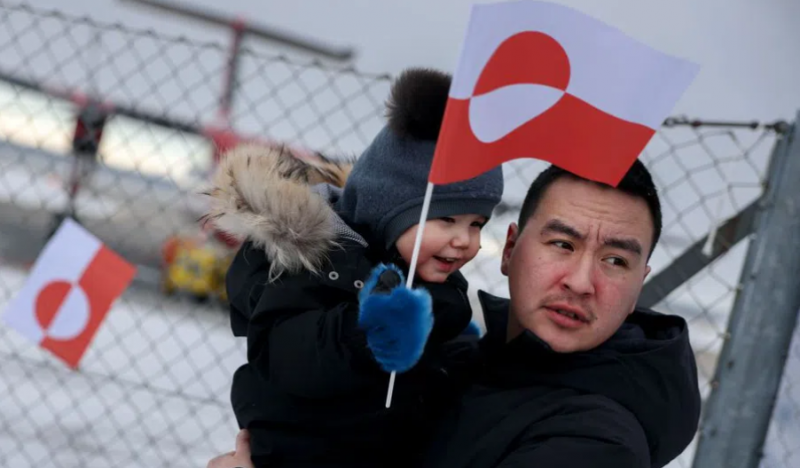 Белият дом проучва възможността да изплати на всеки един жител
