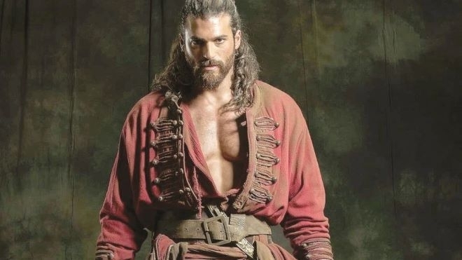 Известният турски актьор Джан Яман е сред арестуваните при операция