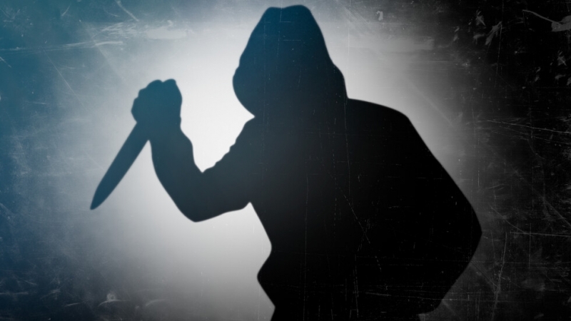 51 годишен намушка съседите си с нож заради лай на домашното