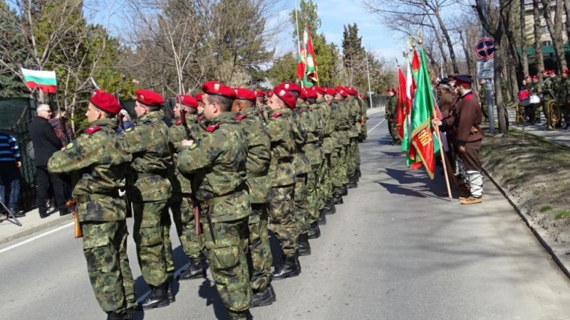 Разкрита е процедура за обявяване на конкурс за 156 вакантни