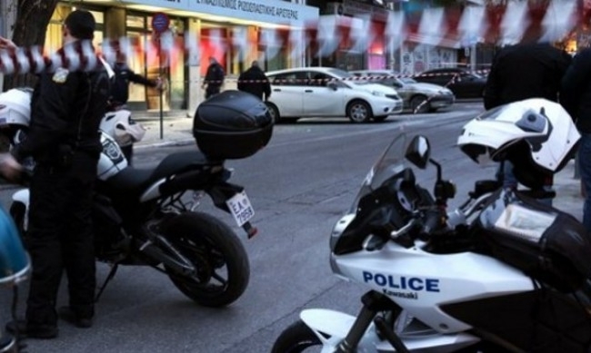 Монах в Гърция заля с киселина няколко гръцки митрополити и