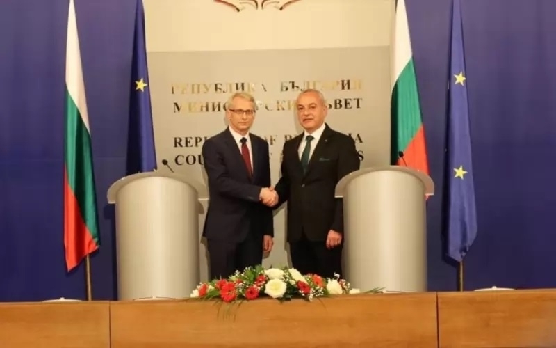 Новоизбраното редовно правителство се събира днес за първото си заседание Най неотложната