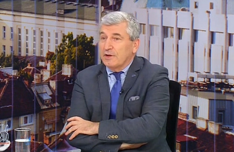 Излизането на БСП от залата на НС скуизира ДПС и