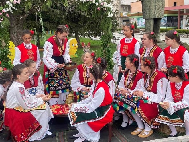 Днес на един от най чаканите пролетни празници в календара