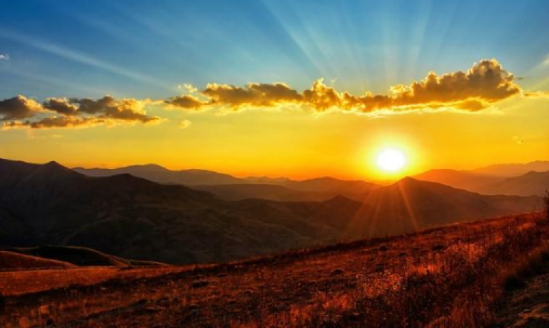 През нощта ще бъде ясно и почти тихо а утре