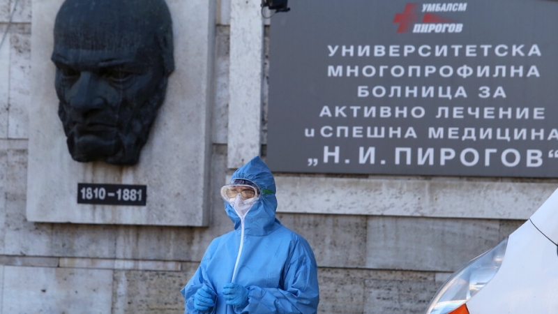 Лечението на 6 годишното дете което падна от тераса на жилищен