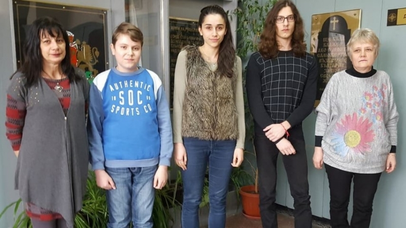 Трима ученици от Видинската природо математическа гимназия единствени от област Видин