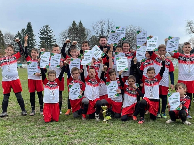 Залесителна акция по случай Международния ден на Земята International Mother