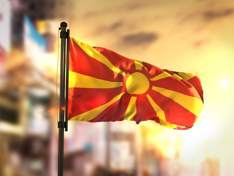 Под заглавие Българските условия намалиха доверието на македонските граждани в