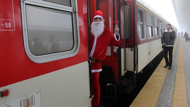 Дядо Коледа ще пристигне на ломската жп-гара на 14 декември,