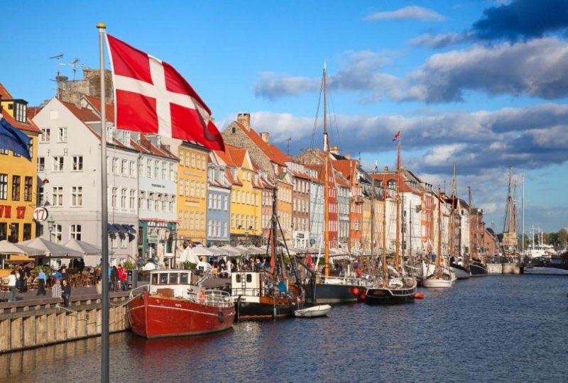 Кметът на датската столица Копенхаген Франк Йенсен подаде днес оставка