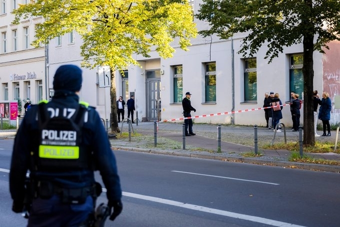 Берлинска синагога е била атакувана с коктейли Молотов рано днес