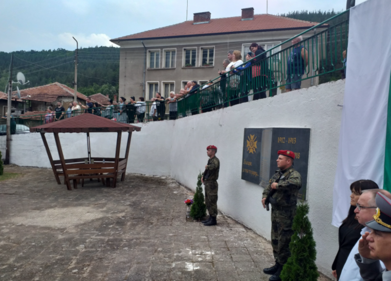 Паметна плоча с имената на загинали във Балканската и Междусъюзническата