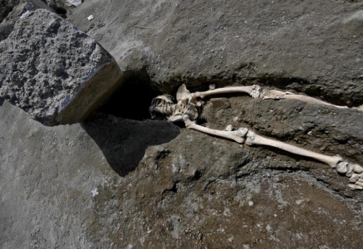 Турски археолози откриха уникална находка езически гроб отпреди 1700