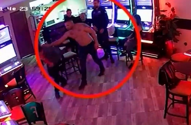 На серия от побои нападения с брадва и унижения стават жертва