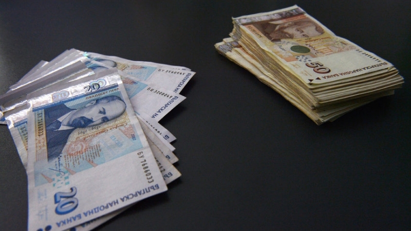 Частна болница и птицекомбинат в Монтана дължат на работниците си