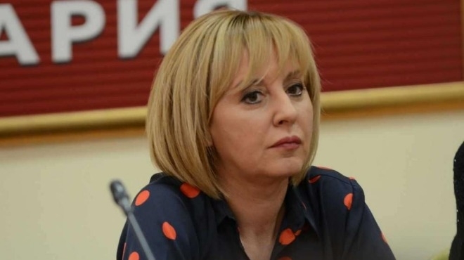Омбудсманът Мая Манолова е катастрофирала тази сутрин С нея е била и