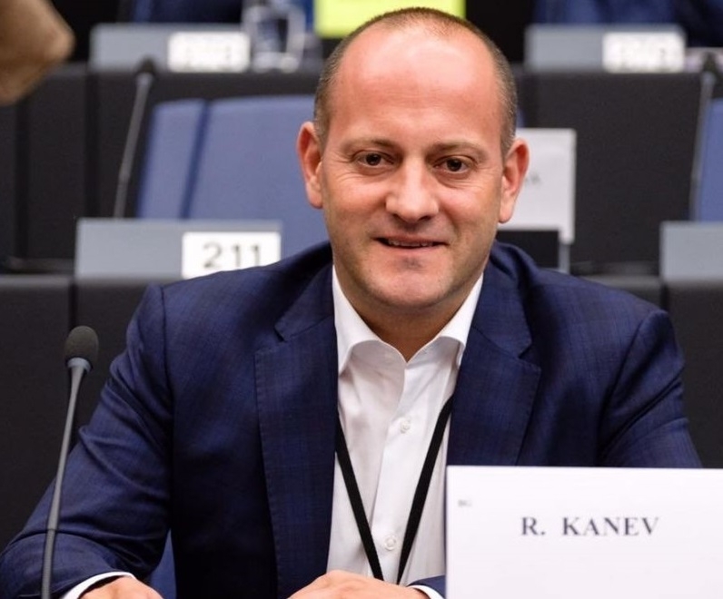 Българската държава има на разположение над 1 млрд лева за