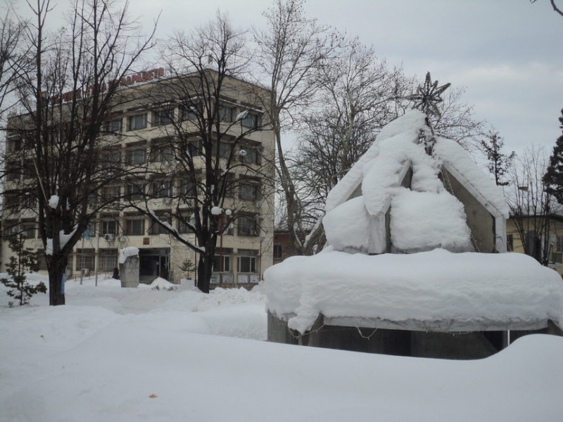 С безплатно вино и топла баница ще посрещнат новата 2018 та