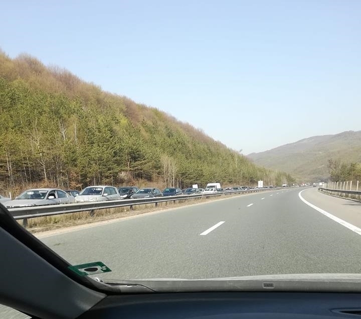 Голямото пътуване за празниците продължава и днес В първия от