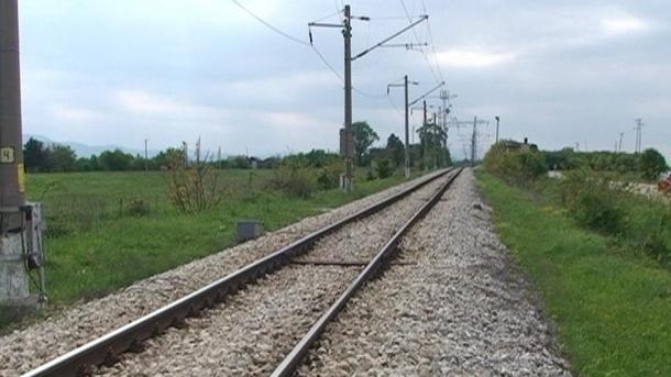 Да се отвори отново прелезът пред акумулаторния завод в Монтана настоява общинската