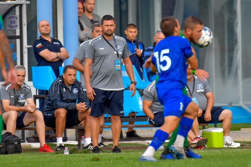 Ивайло Василев вече не е старши треньор на Левски Лом