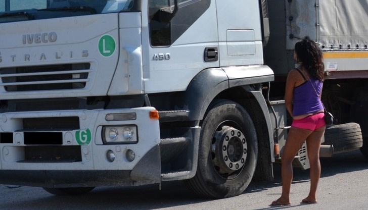 Нелепа смърт е застигнала турски тираджия на главен път Е 79