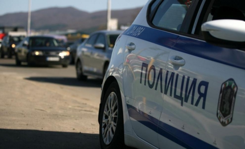 Пиян шофьор помля три коли във Велико Търново. Сигналът за