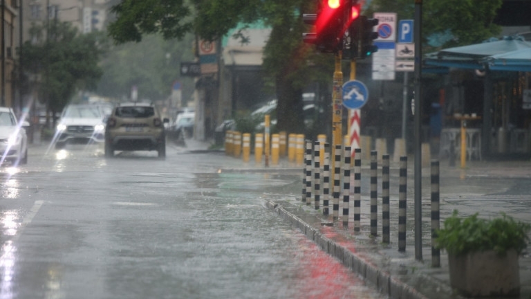 По време на мощната буря в сряда в София са