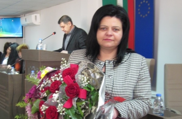 Общинският съветник от БСП Цветелина Дамяновска депозира питане към кмета