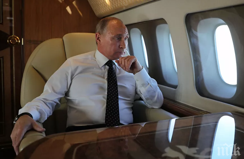 Три президентски самолета са излетели от Москва на северозапад според
