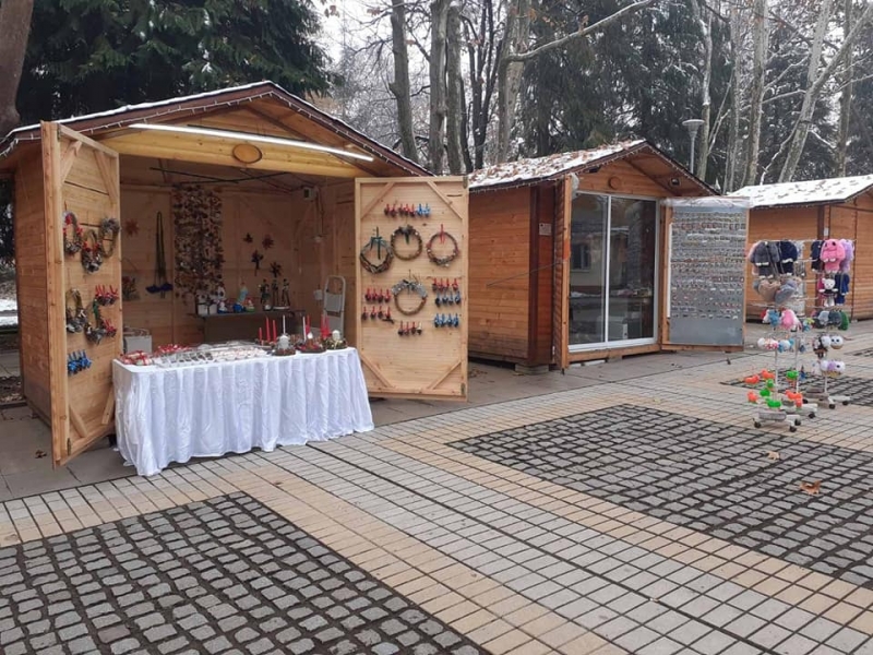 За първа година Община Вършец организира Коледен базар съобщиха от