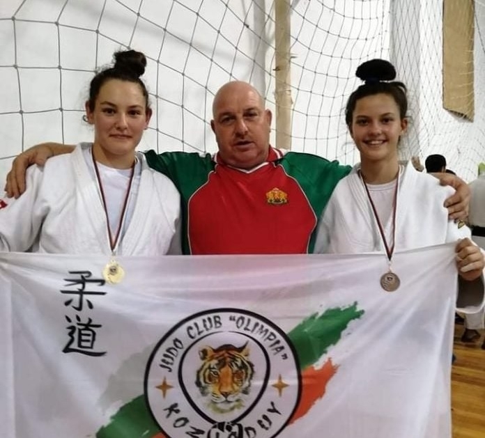 Ирина Железарска от джудо клуб Олимпия в Козлодуй отново грабна