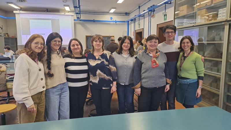 Практическото обучение интердисциплинарният подход и връзката между науката и обществото