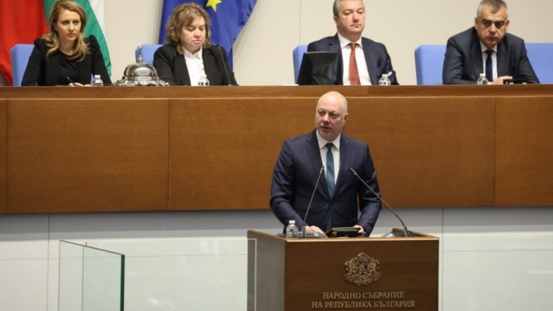 България най после има редовно правителство След поредица от служебни кабинети