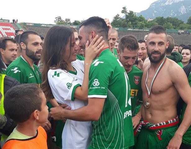 Банско привлече за новия сезон най големия романтик в българския футбол