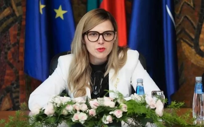 Постигането на мир в Украйна изисква едновременното действие на три