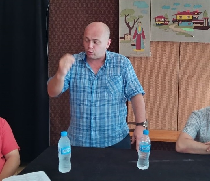 Доста неприятни въпроси получава водачът на листата на БСП във