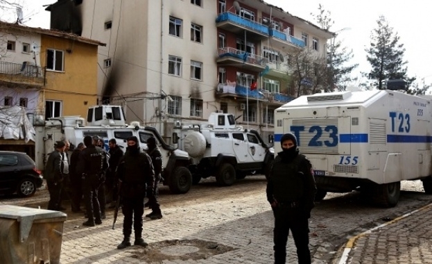 Според доклад на организацията Инициатива на свободните журналисти Ouml Gİ през