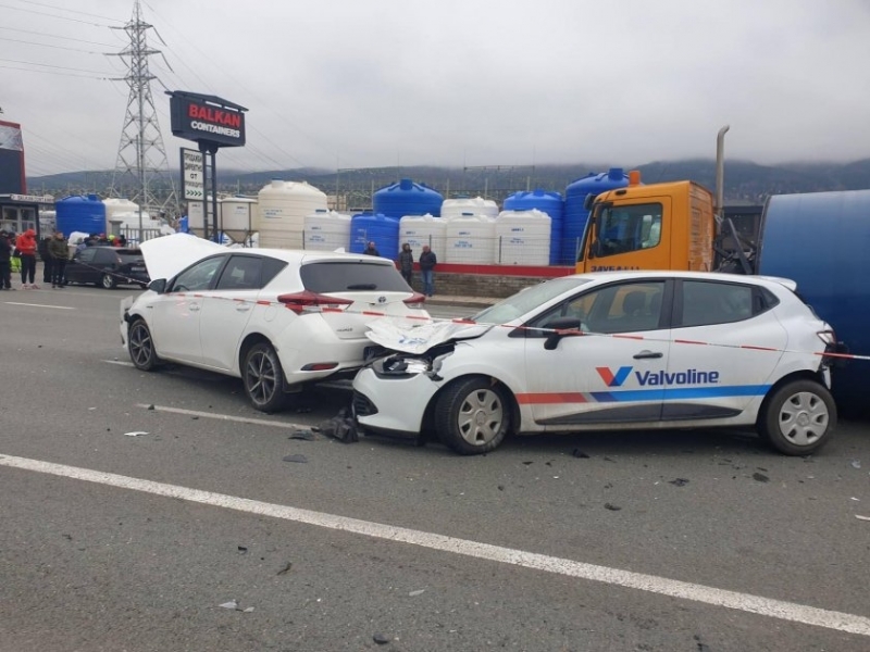 Петима души станаха пострадалите при тежката верижна катастрофа по Южната