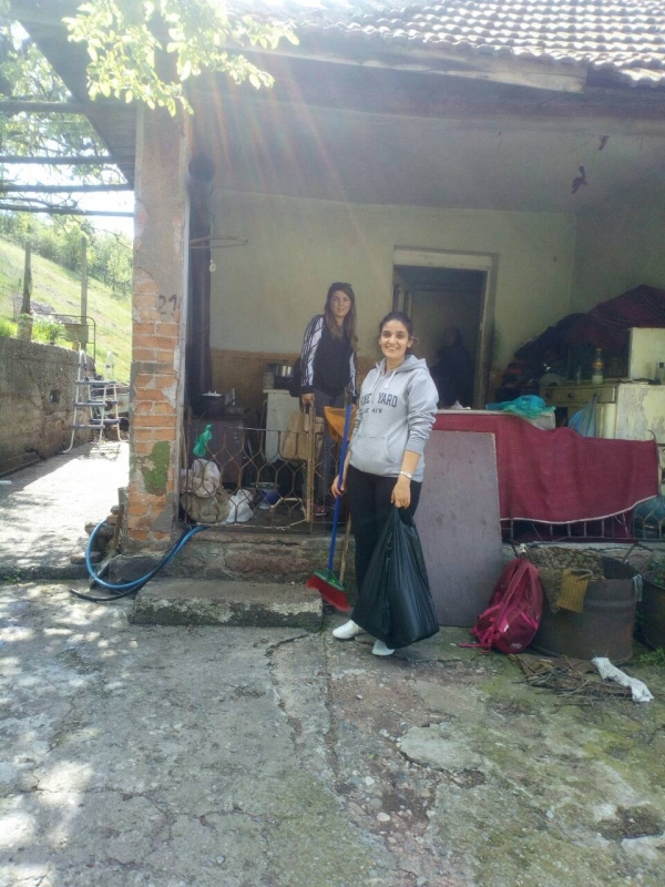 Фондация Проект Северозапад в партньорство с фондация BCause доведоха в Мездра 10 доброволци