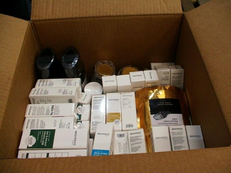 Контрабандни стоки хранителни добавки козметични продукти и паста за