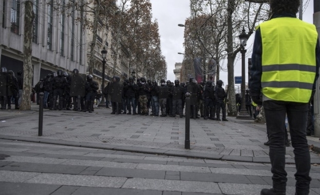 Протести и блокади на основни пътни артерии в Гърция се