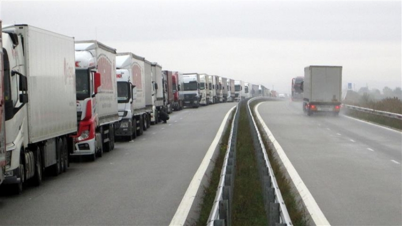 Обмислят буферни зони заради трафика в посока ГКПП „Дунав мост
