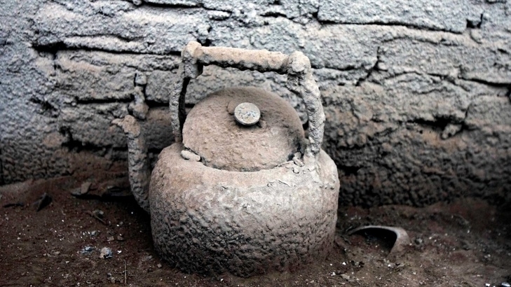 Продадоха чайник за 650 хиляди евро