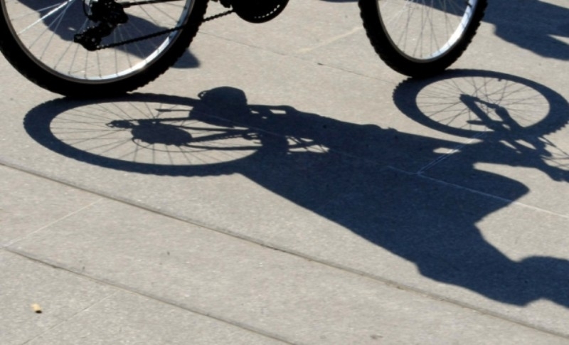Шофьор блъсна дете с колело във Врачанско съобщиха от полицията Инцидентът