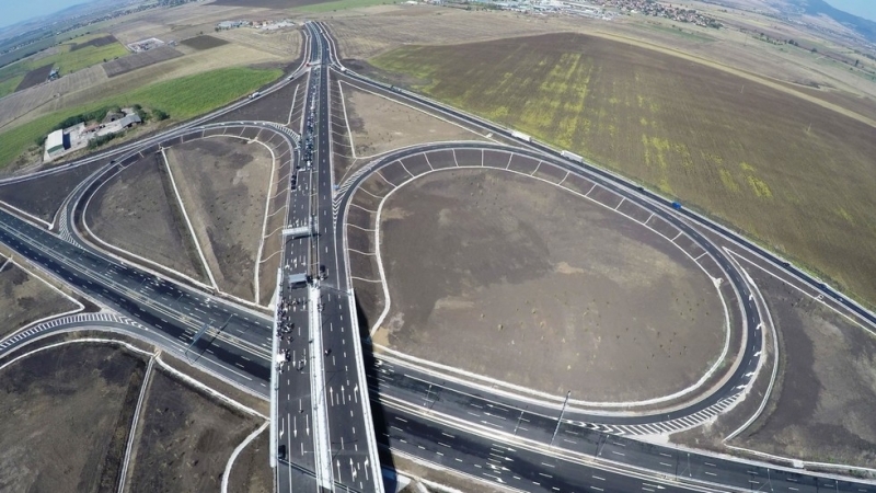 Преди обед ще бъде пуснато движението по обновения 1 3 км участък