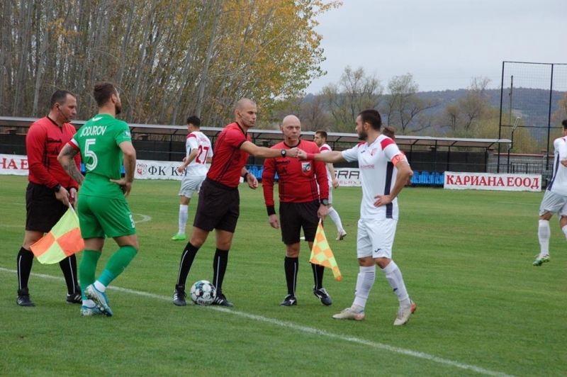 Кариана отстъпи с 1 2 на собствен терен от Пирин Благоевград