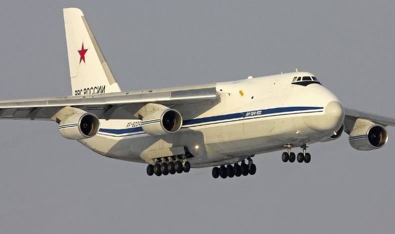 Русия ще използва четири военни транспортни самолета за да евакуира