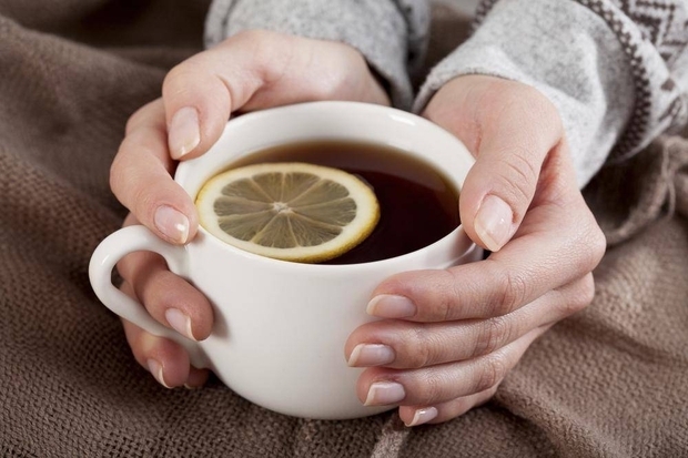 Американски учени доказаха че ежедневното пиене на горещ чай снижава